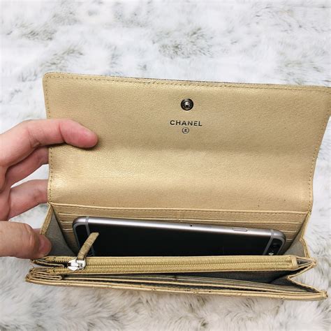 chanel wallet real